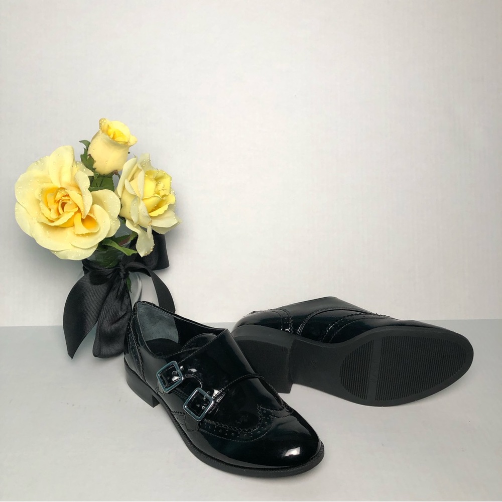 ⭐️NEW⭐️UNISA Black Patent Leather Loafers - Picture 6 of 8